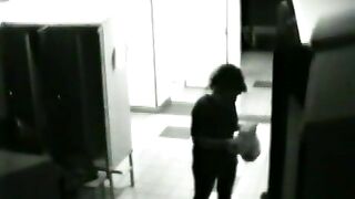 Locker 1 jvip 120526 44