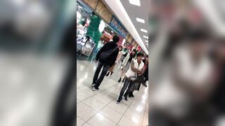 ２人のお姉さんの逆さパンチラ動画 静止画 １３３ voyeur jp 03