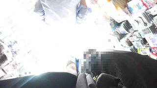 ポニーテールギャルを逆さ撮り 痴漢 最後は悲鳴を上げられ逃走 voyeur jp