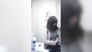 美女コンビニトイレ05 03 voyeur jp