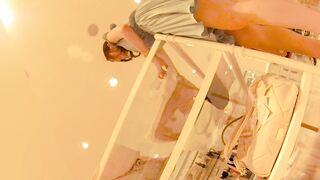 フルhd高画質パンチラ逆さ撮り051 ワインレッドのp店員さん voyeur jp 02
