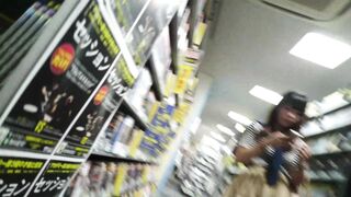 パンチラ警察24時 容疑者は12人 スカートぶってる女子を検挙せよ voyeur jp 01