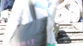 お座りお姉さん発見 ｆｈｄ 大変です パンツが見えてますよ１３０ voyeur jp