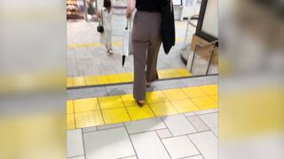 2名 そんなにエロいパンティーを履いているとは voyeur jp